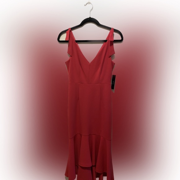 NEW Lulus Fuchsia Trumpet Hem Bodycon Midi - Picture 5 of 5